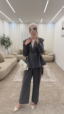 طقم رسمي مخصر